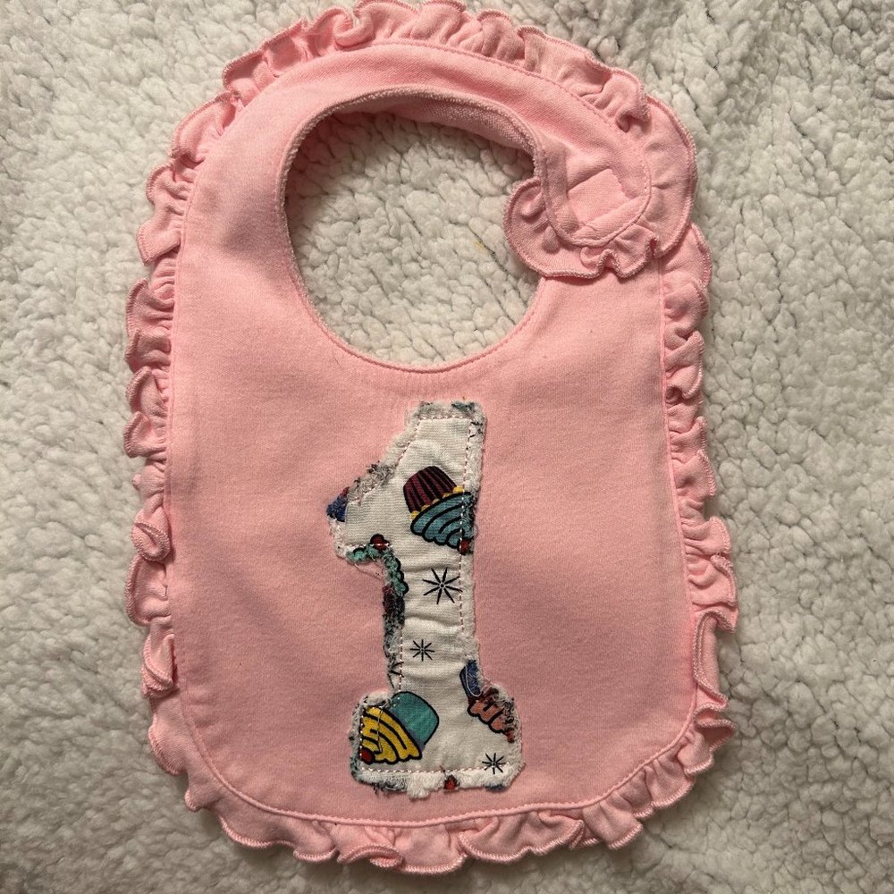 Pink Newborn Bib, 1st Birthday Ragged Edge Applique with Cupcake Design